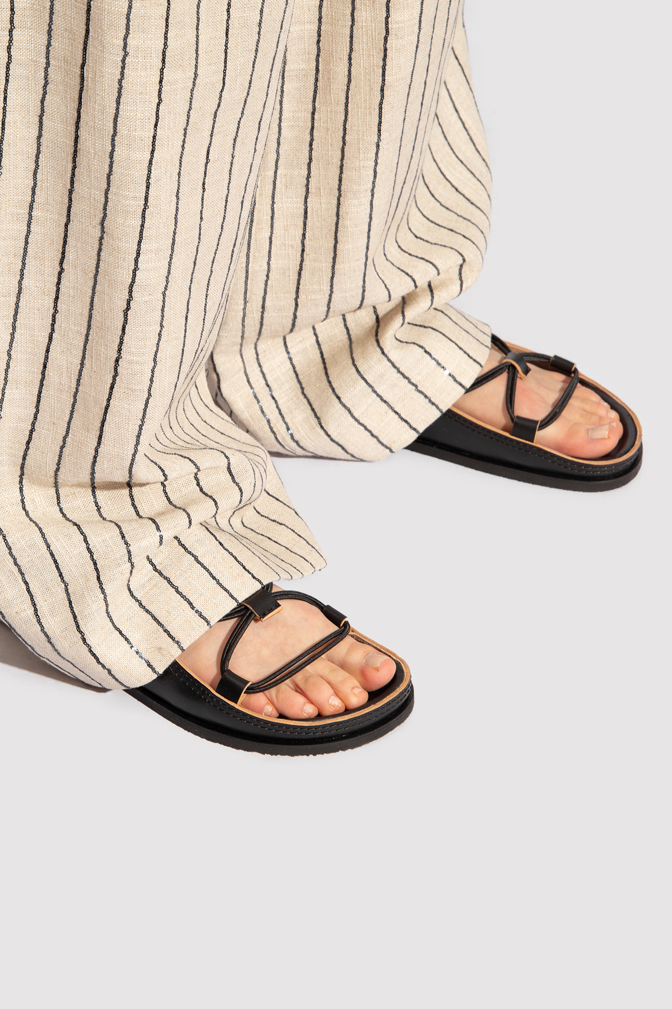 Izod best sale mens sandals